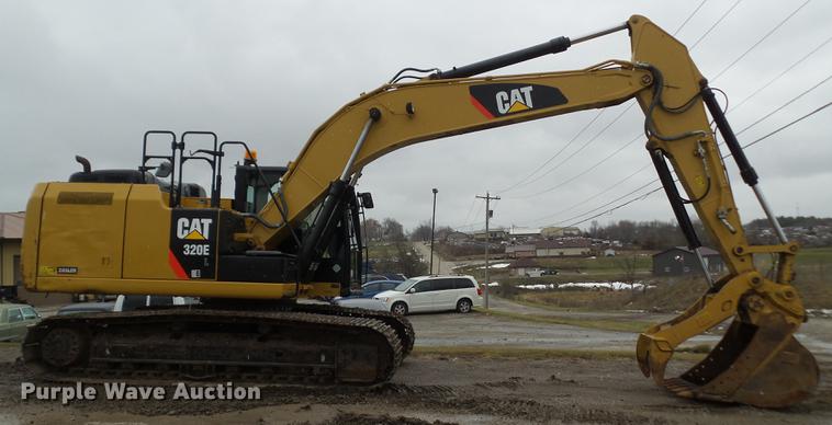 image for item L5728 2013 Caterpillar 320EL excavator