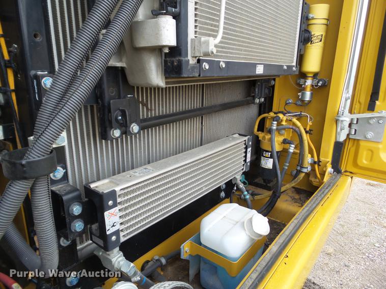 image for item L5728 2013 Caterpillar 320EL excavator