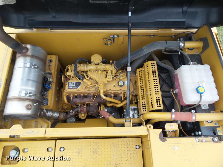 image for item L5728 2013 Caterpillar 320EL excavator