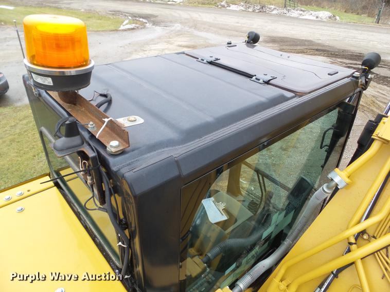 image for item L5728 2013 Caterpillar 320EL excavator