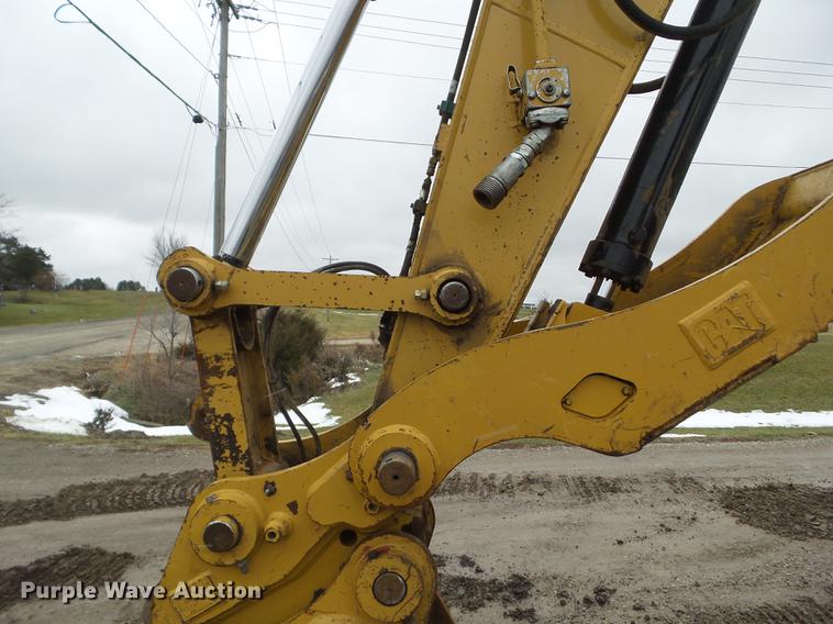 image for item L5728 2013 Caterpillar 320EL excavator