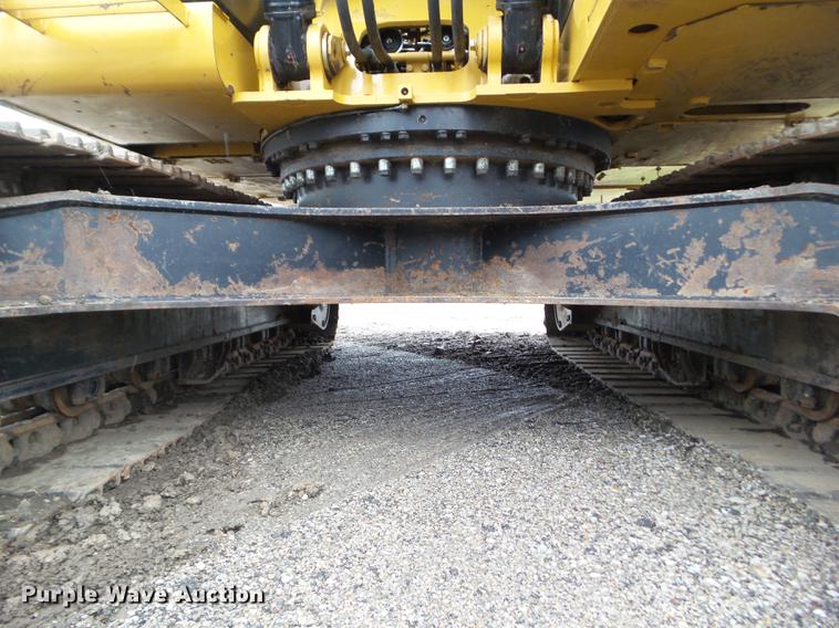 image for item L5728 2013 Caterpillar 320EL excavator