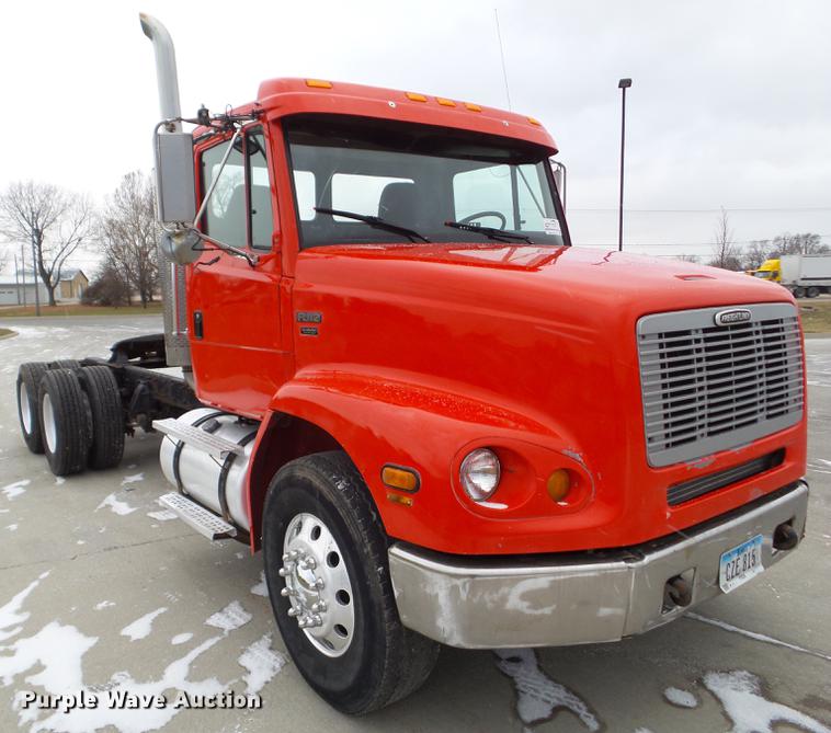 image for item L5731 2003 Freightliner FL112 semi truck