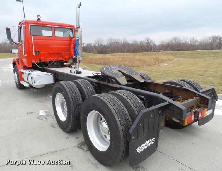 image for item L5731 2003 Freightliner FL112 semi truck