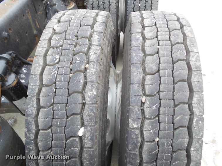 image for item L5731 2003 Freightliner FL112 semi truck