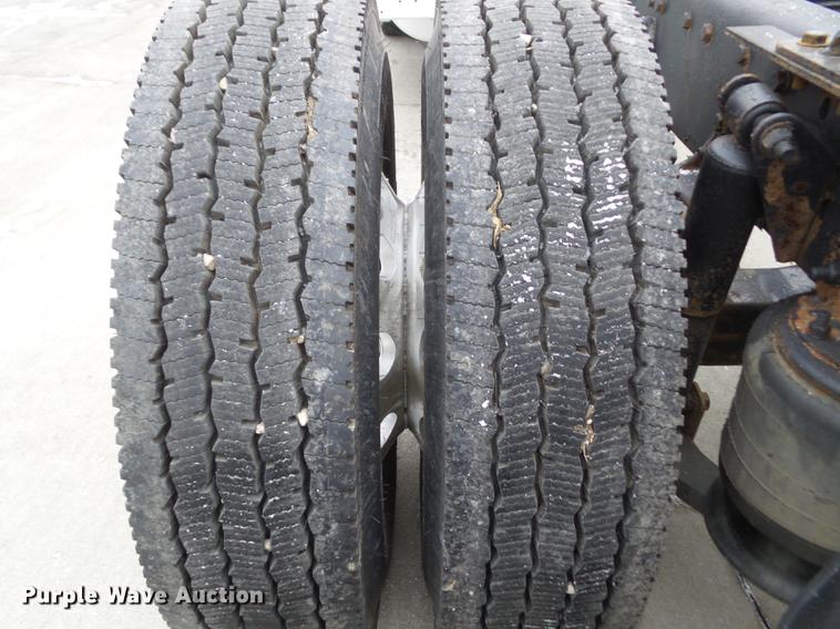 image for item L5731 2003 Freightliner FL112 semi truck