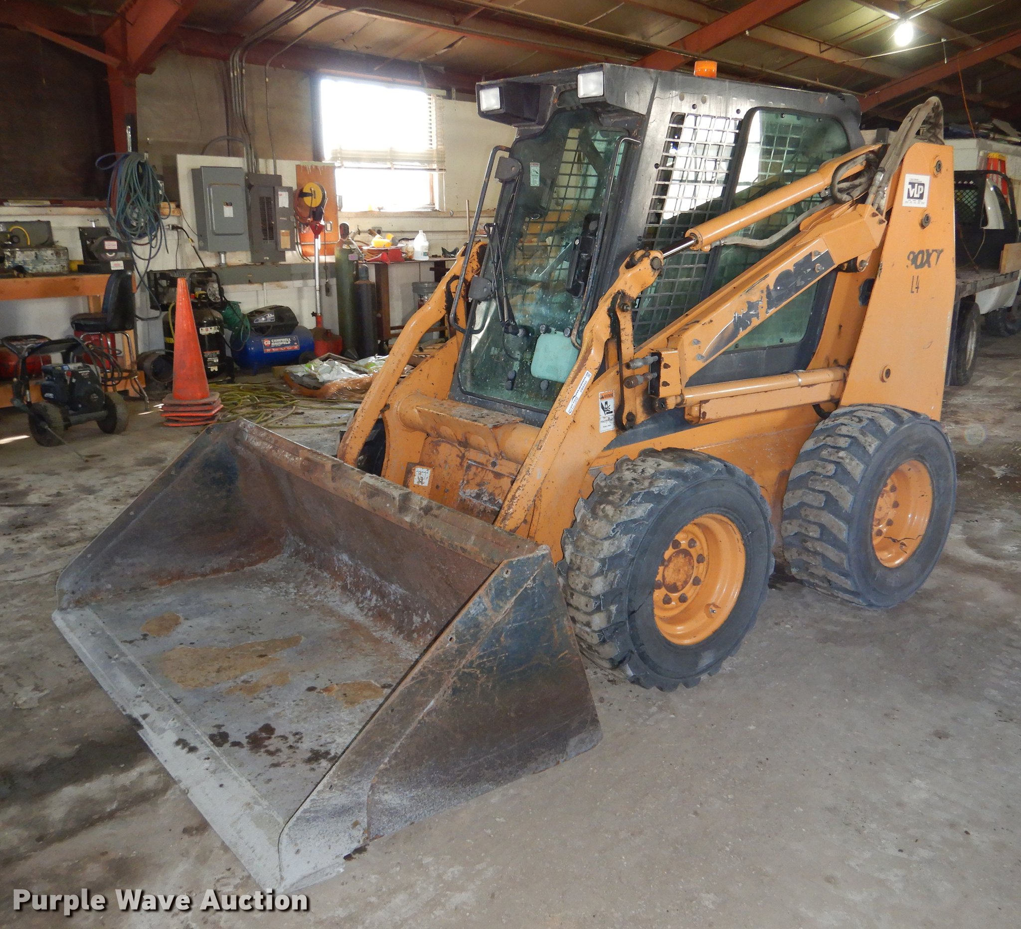 2005 Case 90XT skid steer in Kansas City, MO Item DB9350 sold