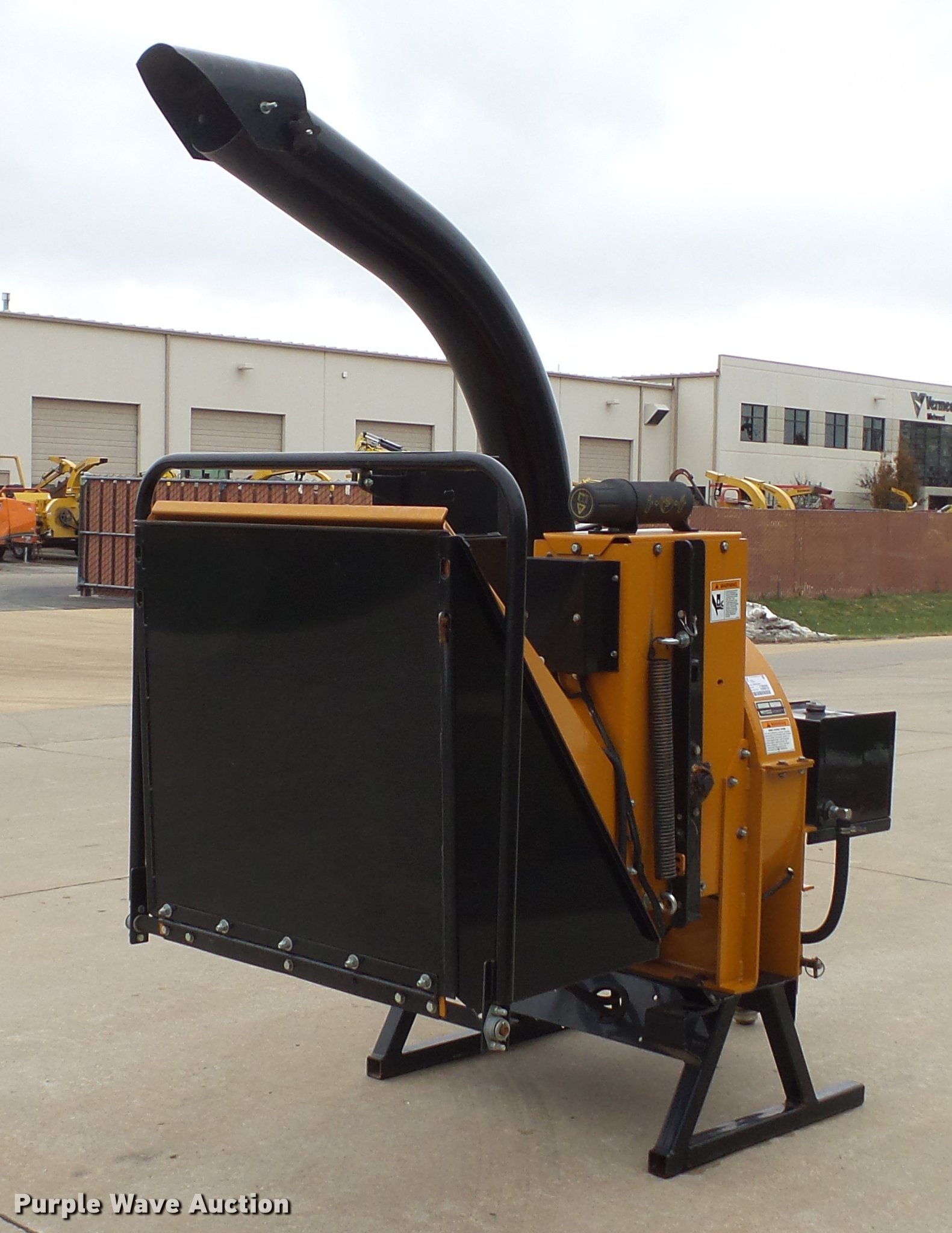 Woods 8100 wood chipper in Chesterfield, MO Item DE4963 sold Purple