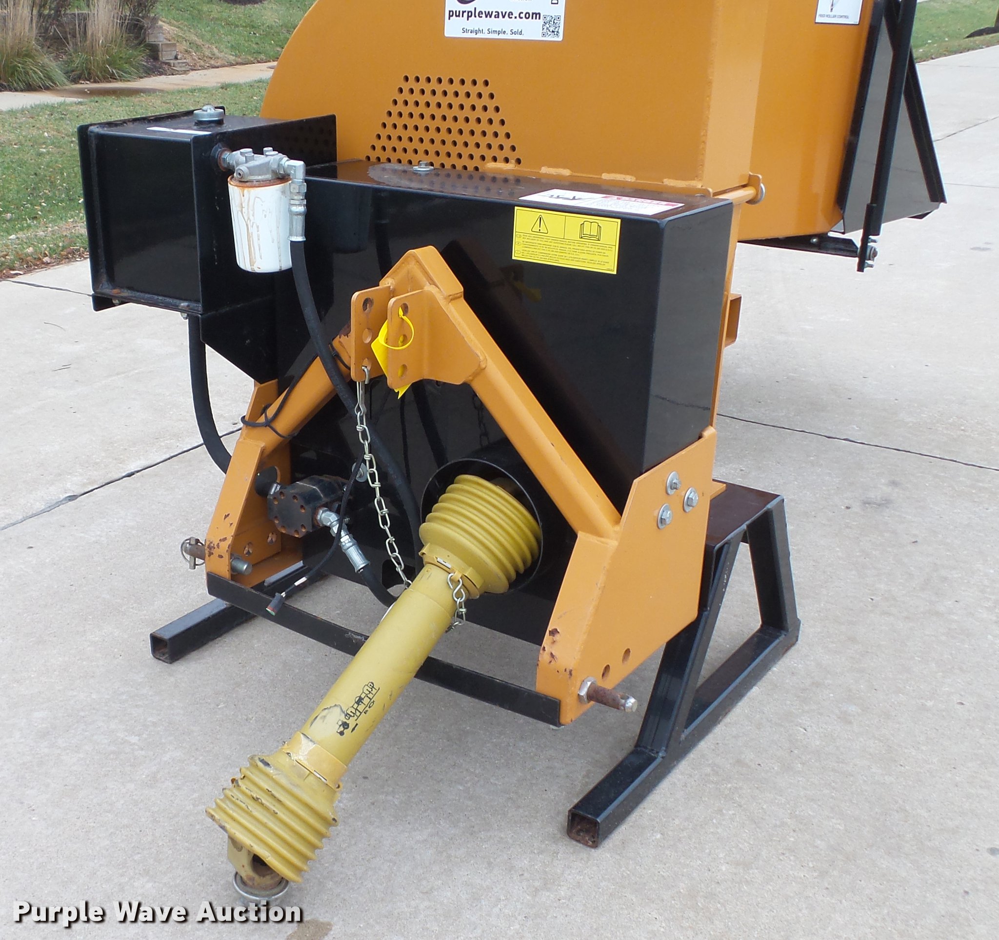 Woods 8100 wood chipper in Chesterfield, MO Item DE4963 sold Purple