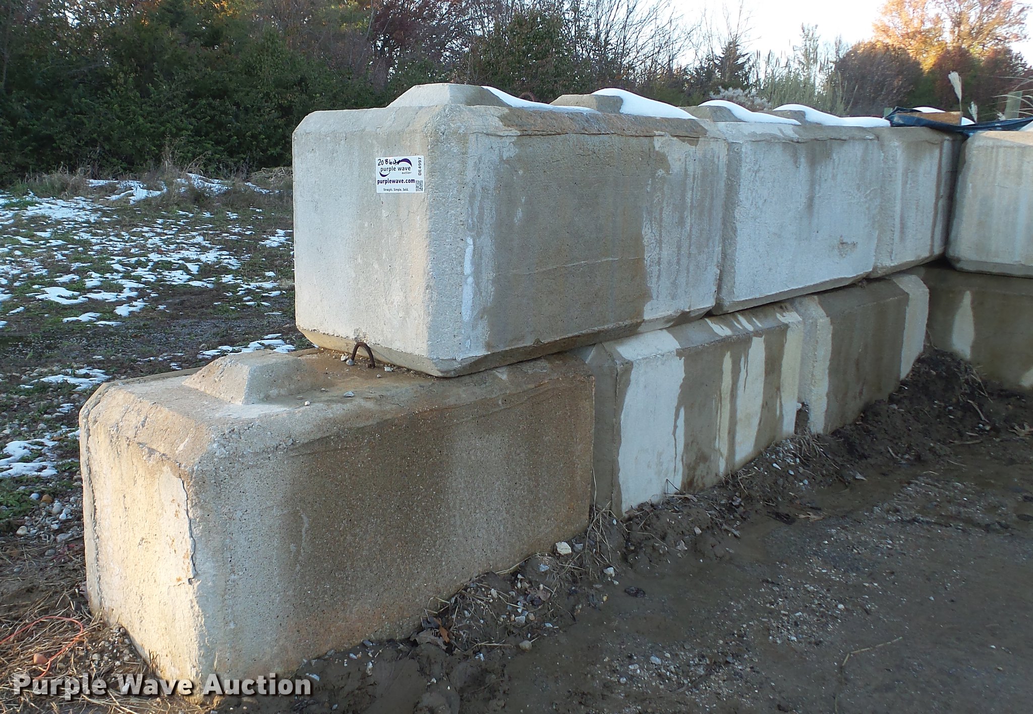 (20) concrete locking blocks in O'Fallon, MO Item DE4997 sold