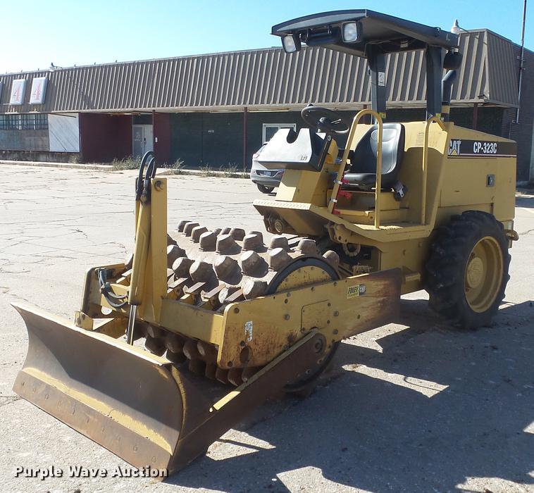 image for item DC1314 2006 Caterpillar CP-323C single drum vibratory roller
