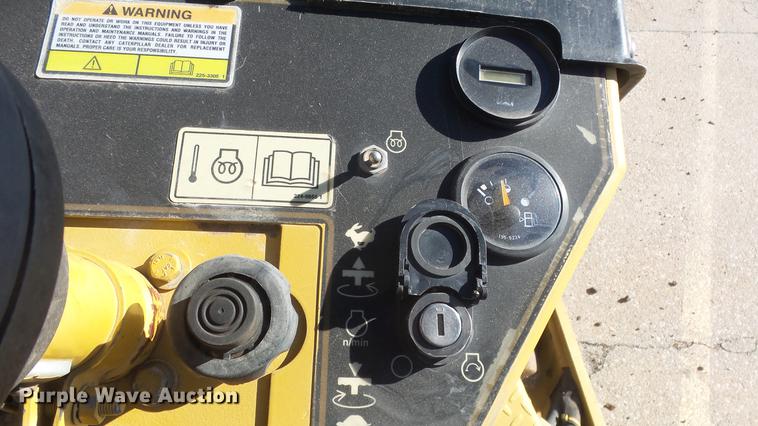 image for item DC1314 2006 Caterpillar CP-323C single drum vibratory roller