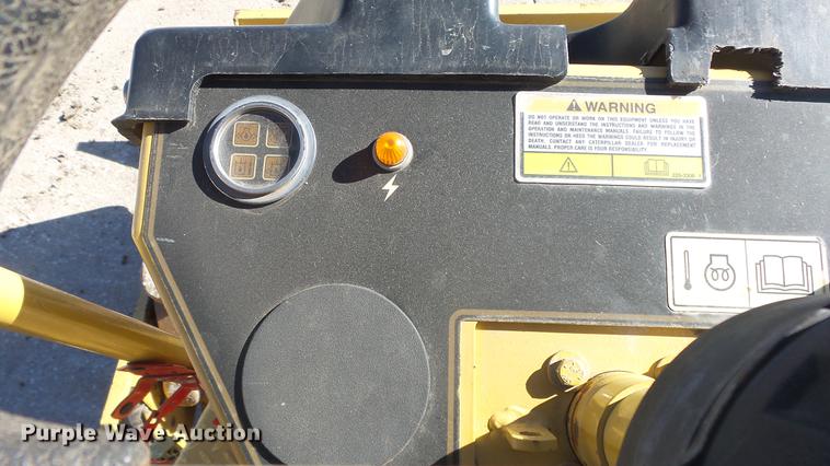 image for item DC1314 2006 Caterpillar CP-323C single drum vibratory roller