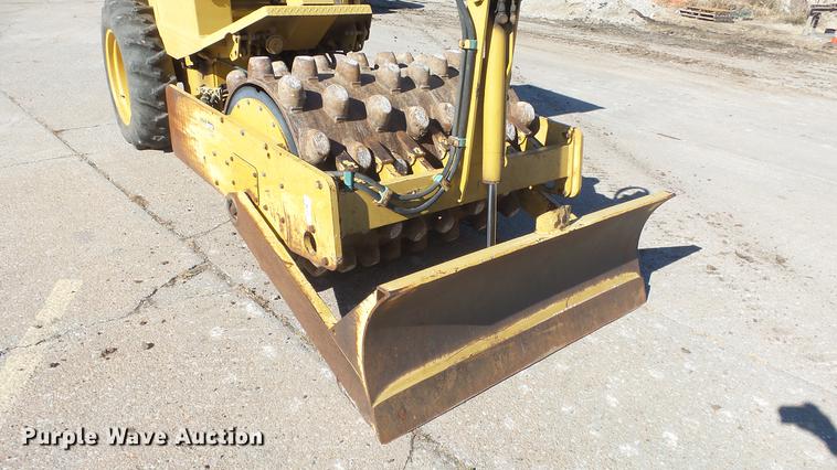 image for item DC1314 2006 Caterpillar CP-323C single drum vibratory roller