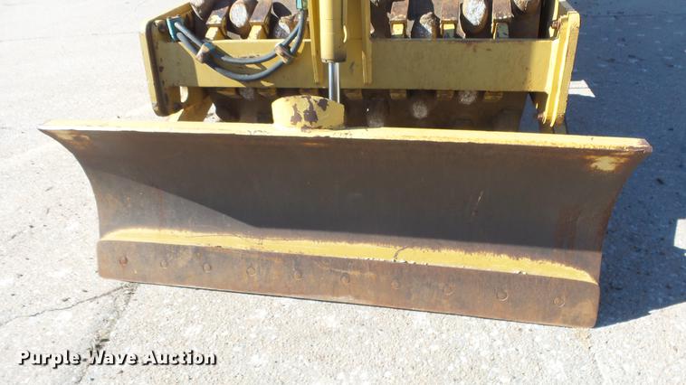 image for item DC1314 2006 Caterpillar CP-323C single drum vibratory roller