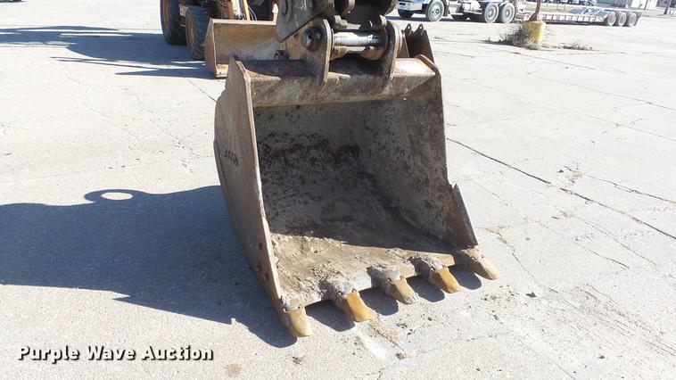 image for item DC1315 2007 Case CX225SR excavator