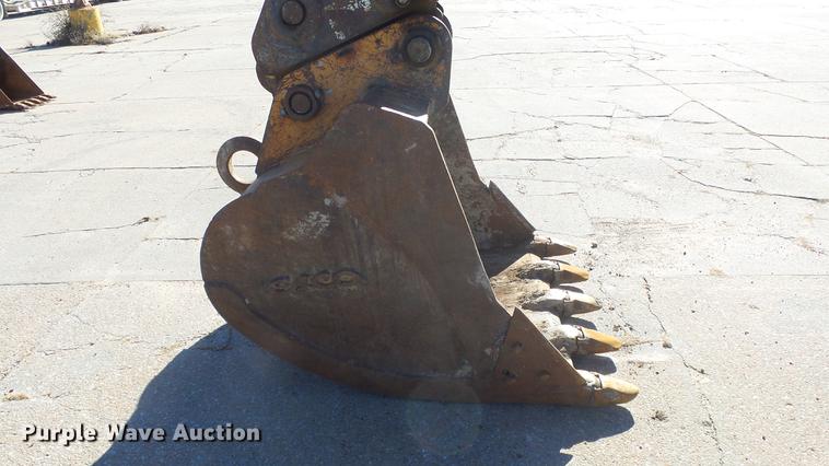 image for item DC1315 2007 Case CX225SR excavator