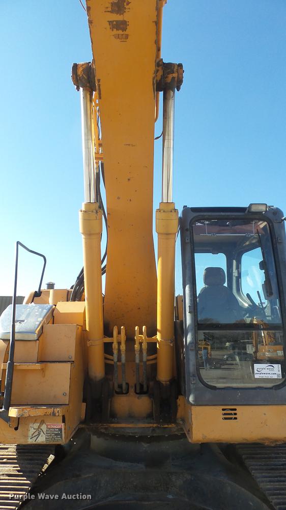image for item DC1315 2007 Case CX225SR excavator