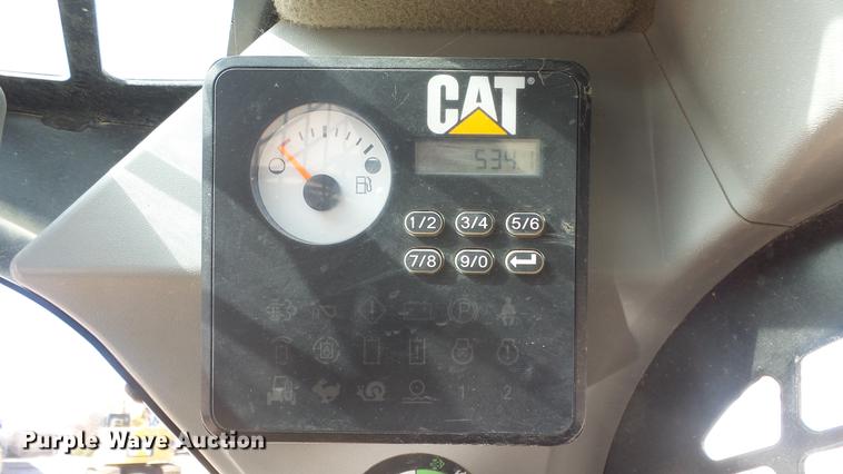 image for item DC1316 2015 Caterpillar 236D skid steer