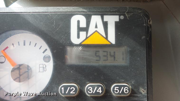 image for item DC1316 2015 Caterpillar 236D skid steer