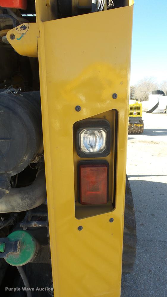 image for item DC1316 2015 Caterpillar 236D skid steer