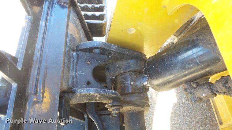 image for item DC1316 2015 Caterpillar 236D skid steer