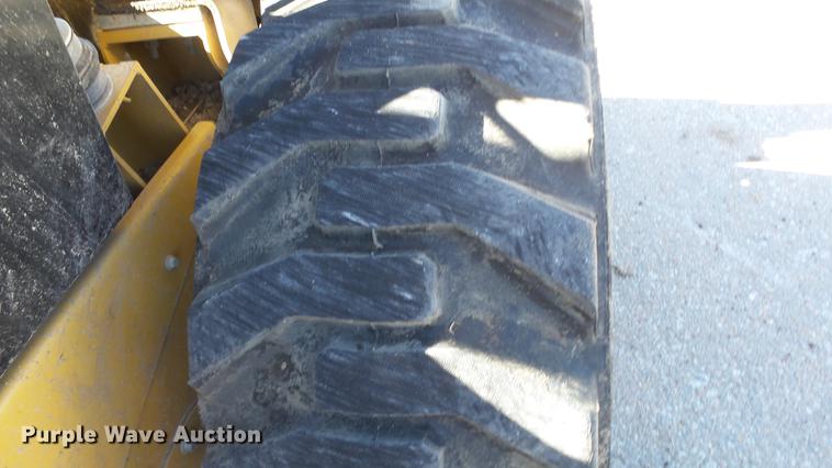 image for item DC1316 2015 Caterpillar 236D skid steer