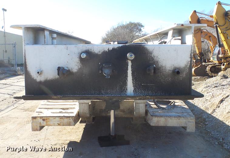 image for item DC1319 1991 Witzco Challenger RG50 lowboy equipment trailer