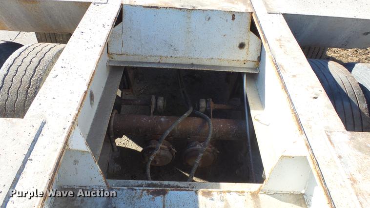 image for item DC1319 1991 Witzco Challenger RG50 lowboy equipment trailer