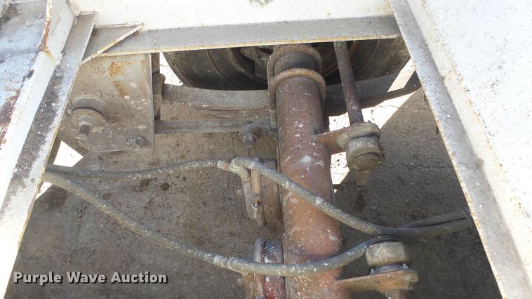 image for item DC1319 1991 Witzco Challenger RG50 lowboy equipment trailer