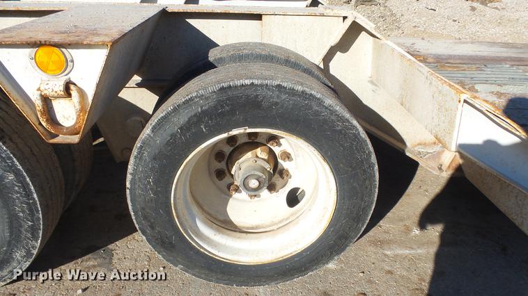 image for item DC1319 1991 Witzco Challenger RG50 lowboy equipment trailer