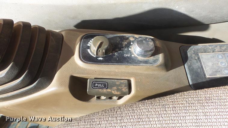 image for item DC1321 2005 Case CX160 excavator