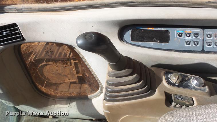 image for item DC1321 2005 Case CX160 excavator