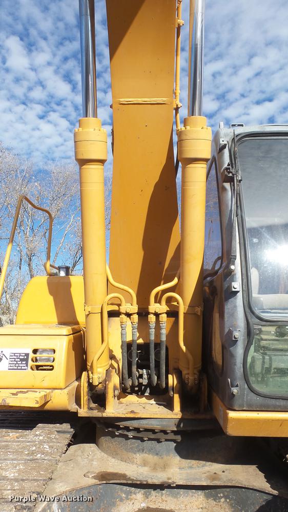 image for item DC1321 2005 Case CX160 excavator