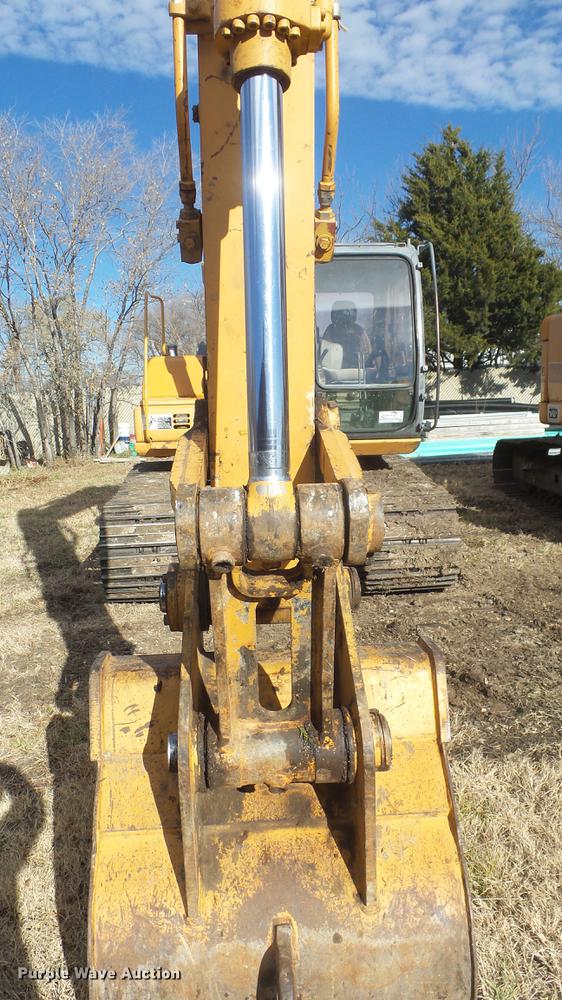 image for item DC1321 2005 Case CX160 excavator