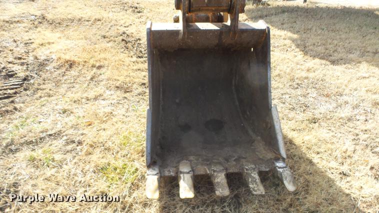 image for item DC1321 2005 Case CX160 excavator