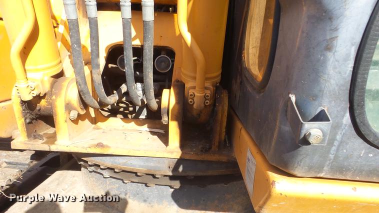 image for item DC1321 2005 Case CX160 excavator