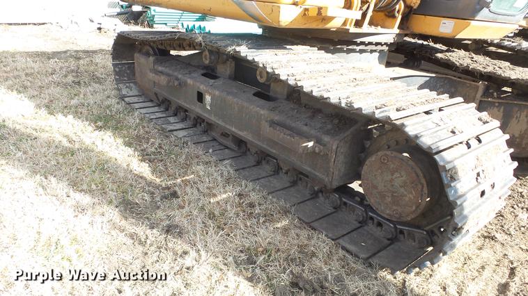 image for item DC1321 2005 Case CX160 excavator