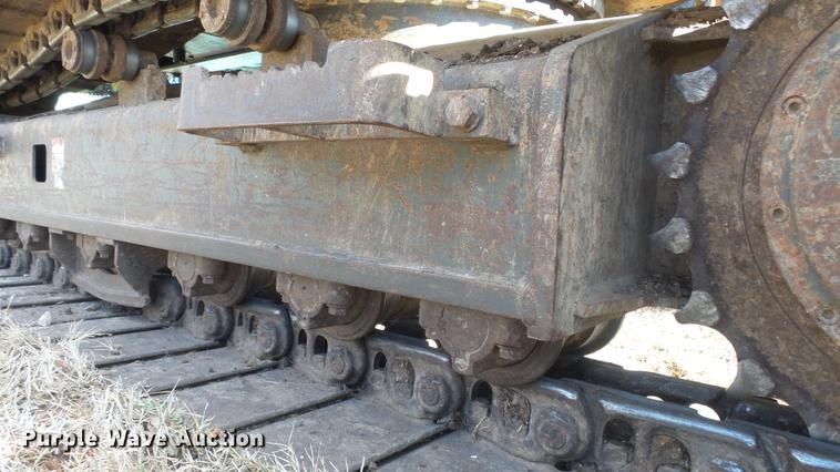 image for item DC1321 2005 Case CX160 excavator