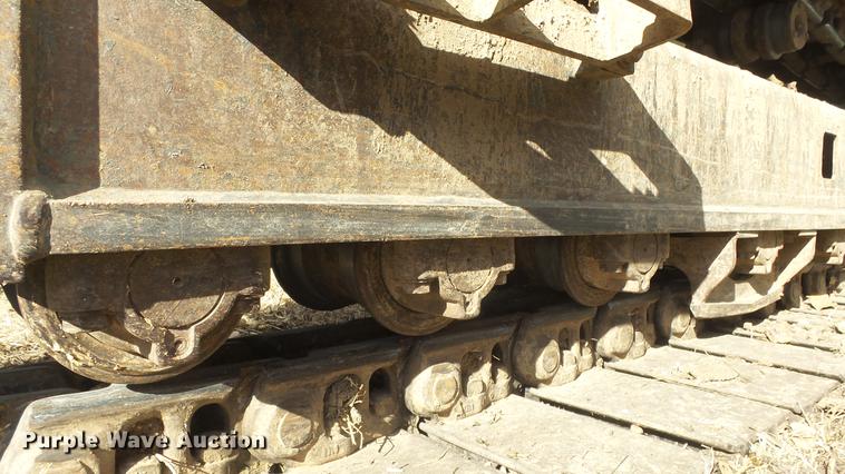 image for item DC1321 2005 Case CX160 excavator