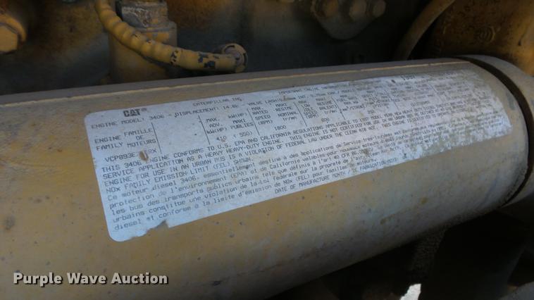 image for item DC1322 1998 Kenworth T800 semi truck