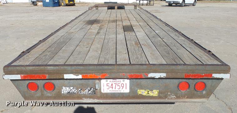 image for item DC1323 1992 Gold equipment trailer