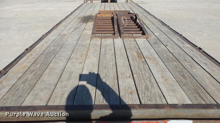 image for item DC1323 1992 Gold equipment trailer