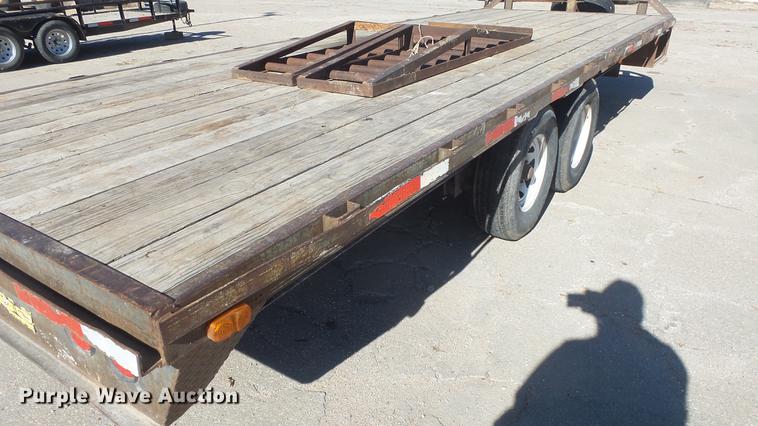 image for item DC1323 1992 Gold equipment trailer