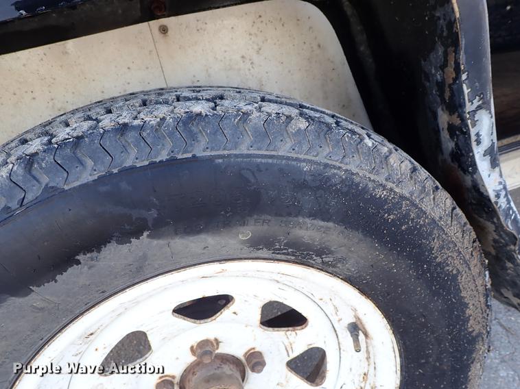 image for item DC1325 1994 Wells Cargo enclosed cargo trailer