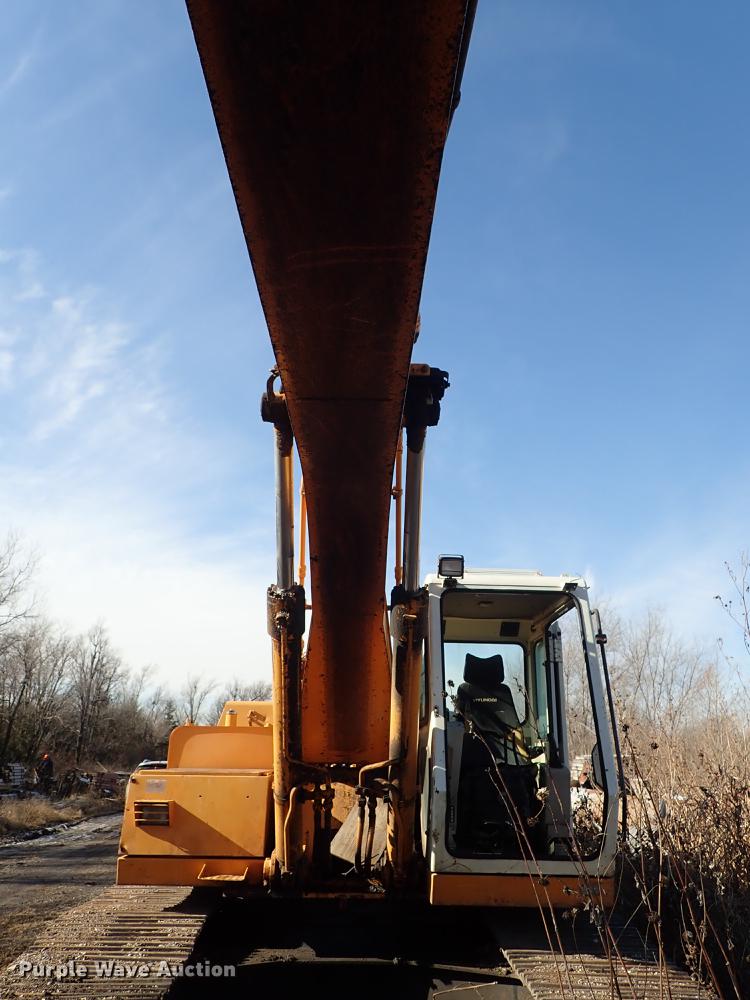 image for item DG2847 Hyundai Robex 200LC excavator