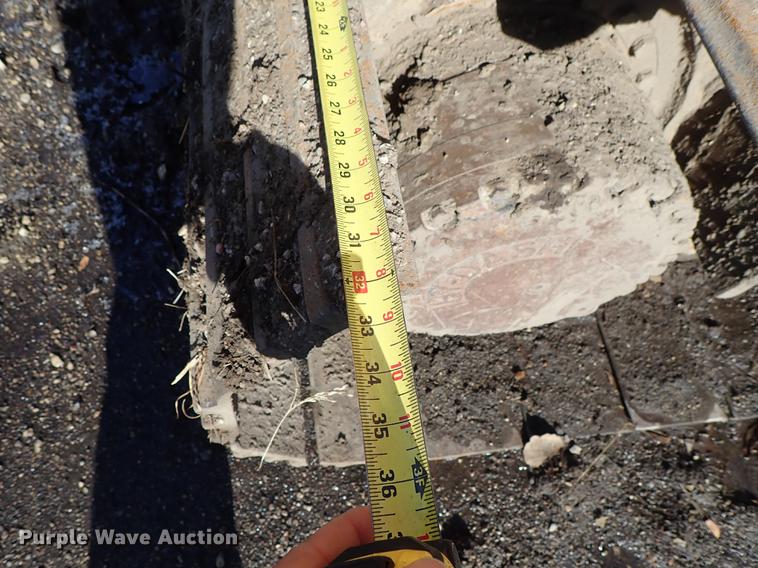 image for item DG2847 Hyundai Robex 200LC excavator