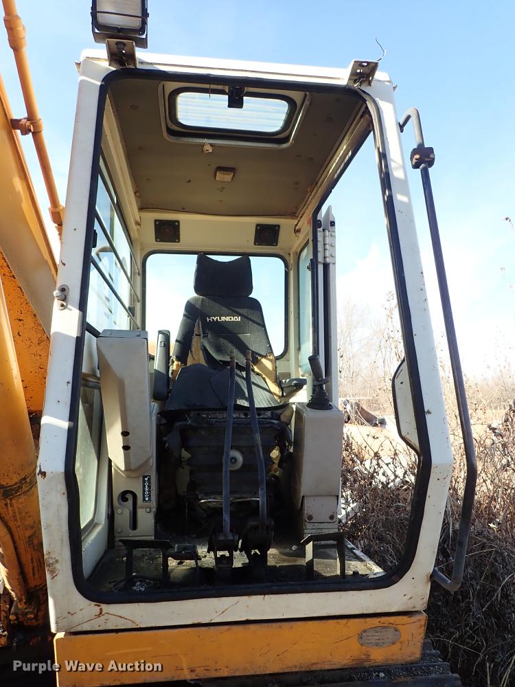 image for item DG2847 Hyundai Robex 200LC excavator