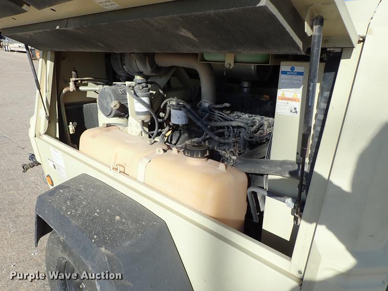 image for item DG2869 2007 Ingersoll Rand P185 air compressor