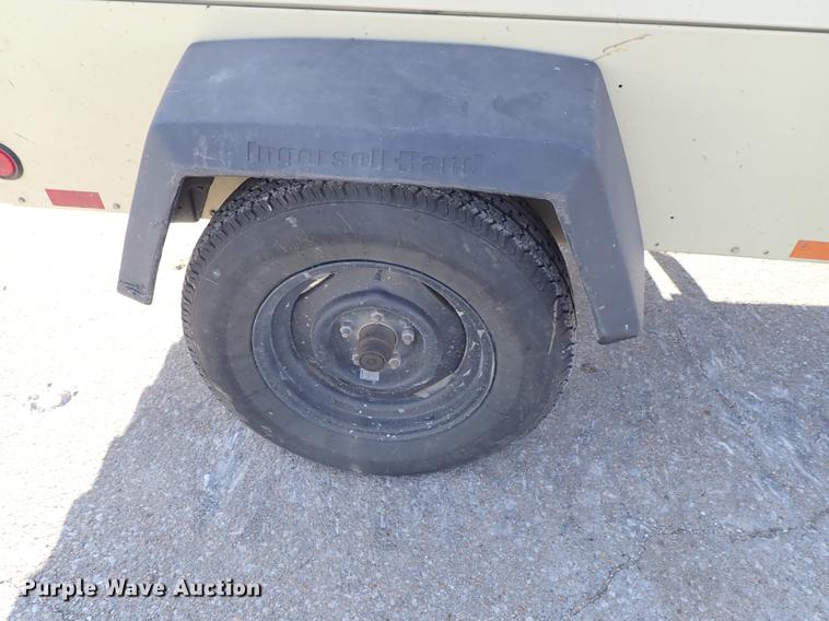 image for item DG2869 2007 Ingersoll Rand P185 air compressor